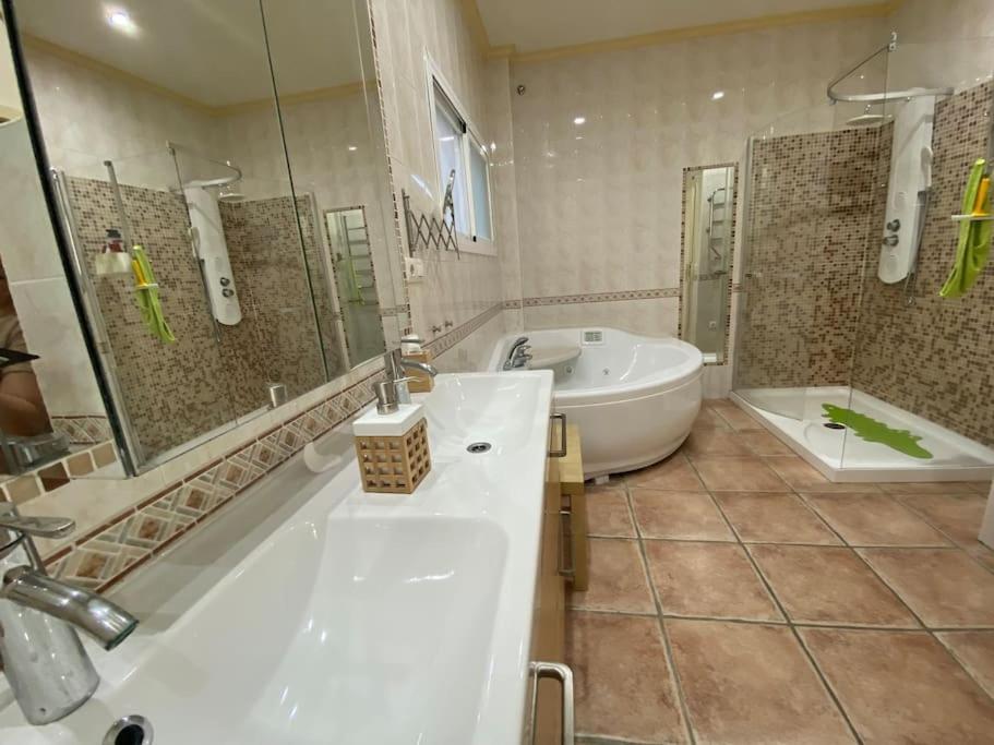 Willa Espectacular Atico Duplex Con 2 Terrazas & Piscina Malaga Zewnętrze zdjęcie